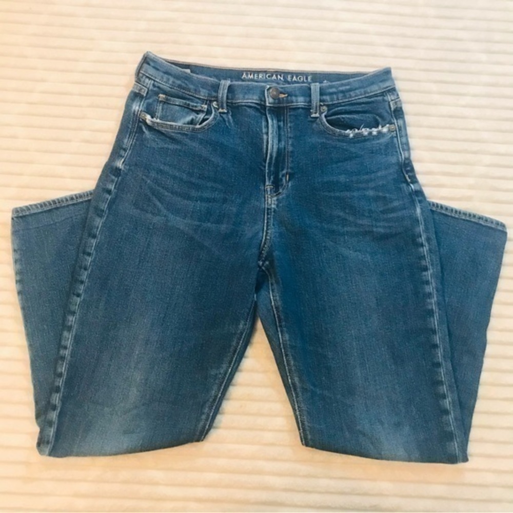 AE Mom Jean High Rise American Eagle Outfitters Relaxed Jeans Women’s Size 4 27